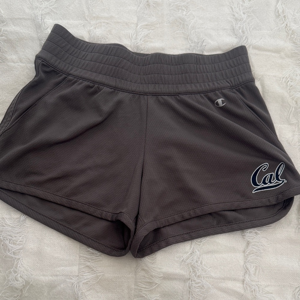 Champion Cal Berkeley Golden Bears Textured Graphic Gray Mesh Athletic Shorts.